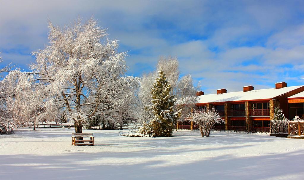 Distinction Mackenzie Country Hotel Twizel Bagian luar foto